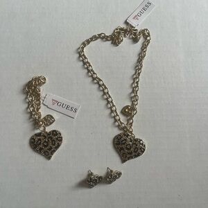 GUESS Gold and Black Heart Necklace Set